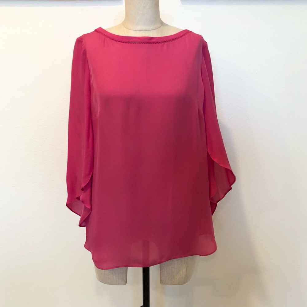 Beautiful White House Black Market ~ Flowy pink silk blouse. Size 12 Lightweight